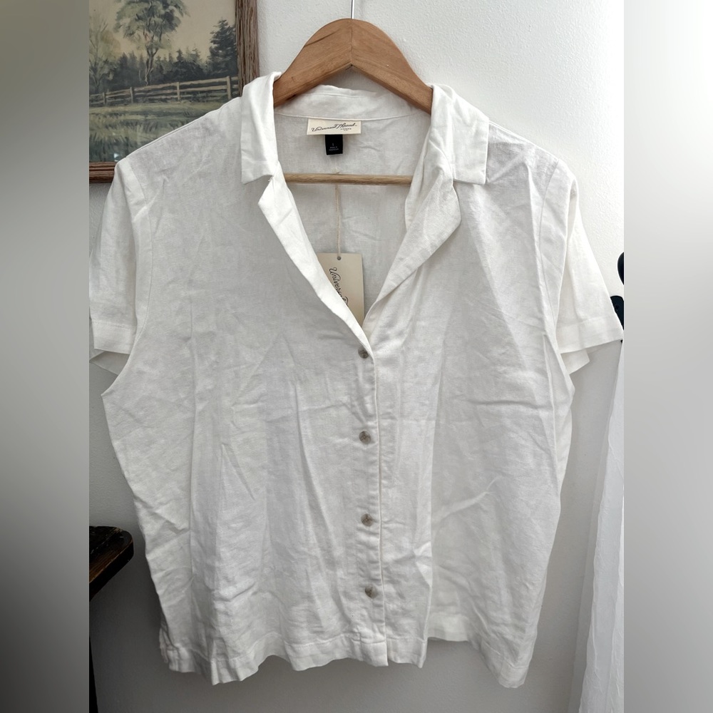Universal thread linen button down